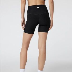 Clean Elevation Shorty 6"